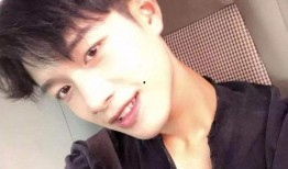 对镜自拍小男孩爆料视频,揭秘小男孩自拍视频背后的故事